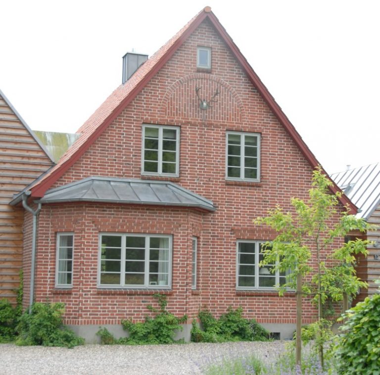 Molln 01 1 2 768x759