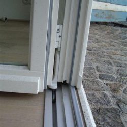 Falttuer